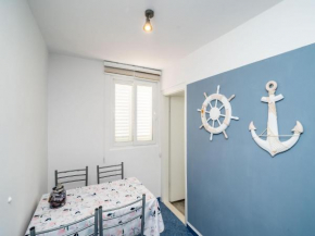 Apartment & Rooms Alan - Double Room with Shared Bathroom 1